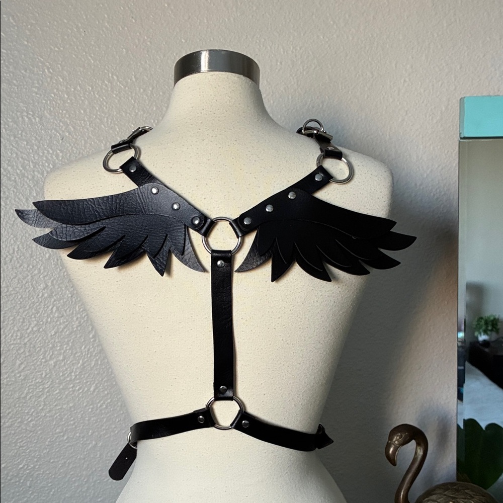 Black Silver Vegan Faux Leather Chest Harness Strap Angel Wings Adjustable OSFM